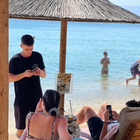 Manios Айя-Анна