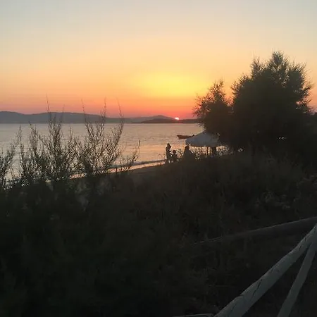 Отель Manios 3*